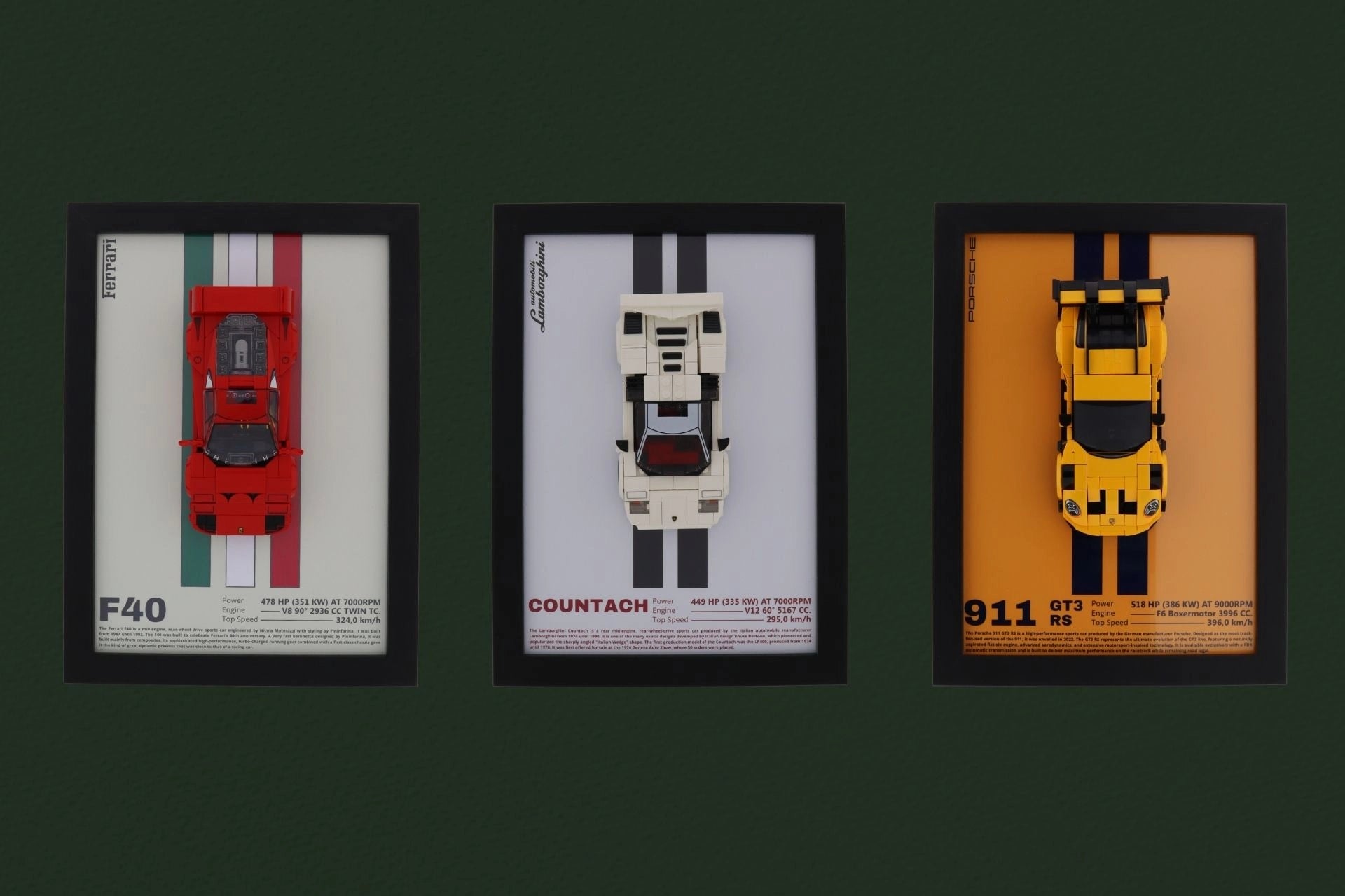 Liint wanddisplays voor diverse LEGO auto’s; een rij displays die het volledige assortiment ophangsystemen laat zien.